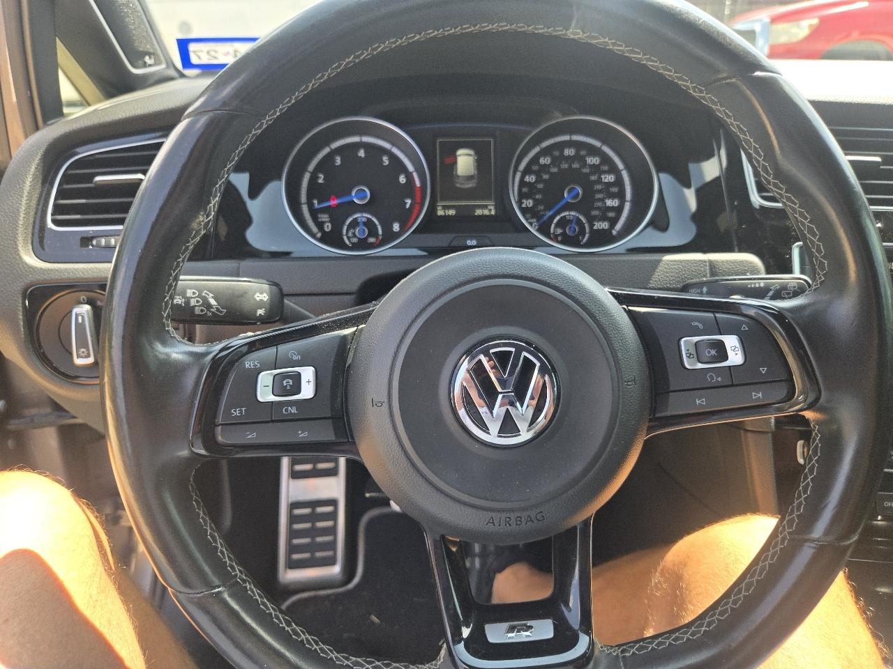 Volkswagen Golf R  2016