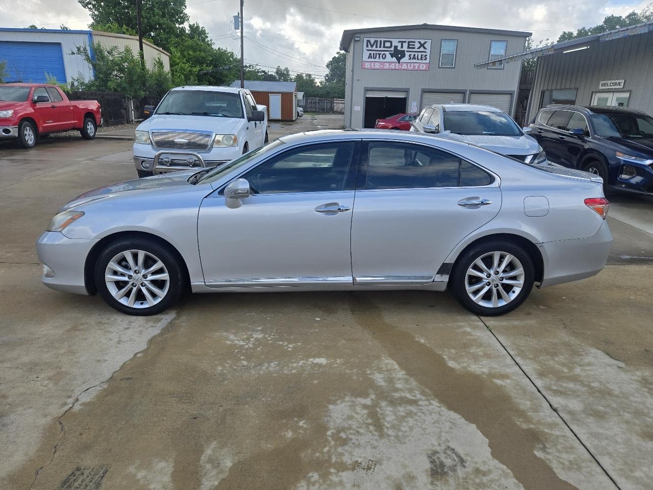 Lexus ES 350 4dr Sdn 2011