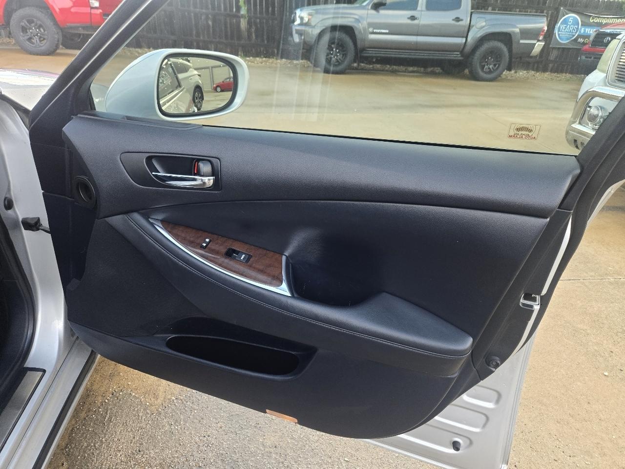 Lexus ES 350 4dr Sdn 2011