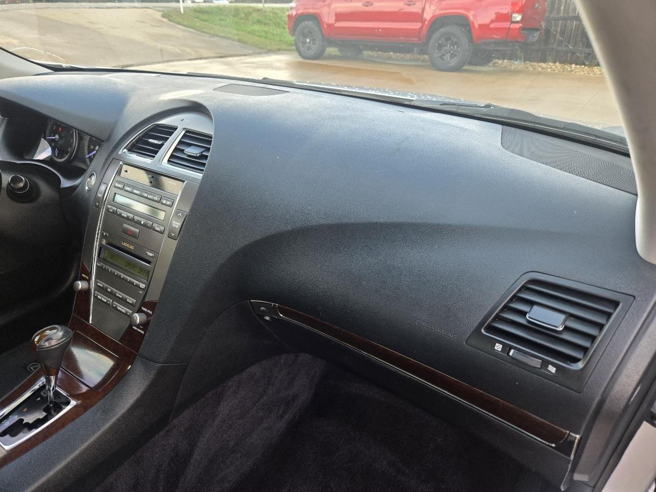 Lexus ES 350 4dr Sdn 2011
