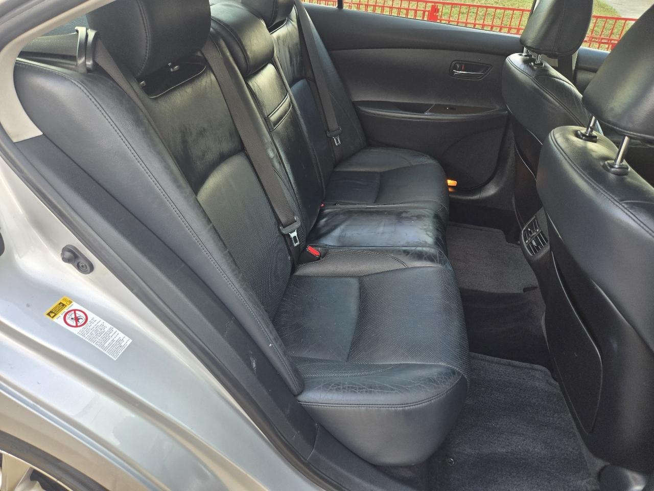Lexus ES 350 4dr Sdn 2011