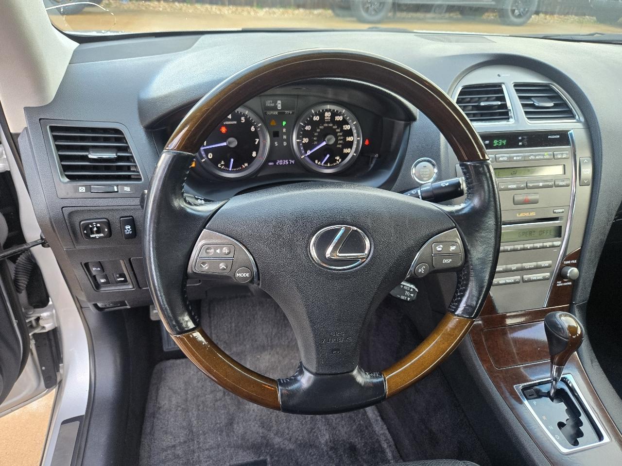 Lexus ES 350 4dr Sdn 2011