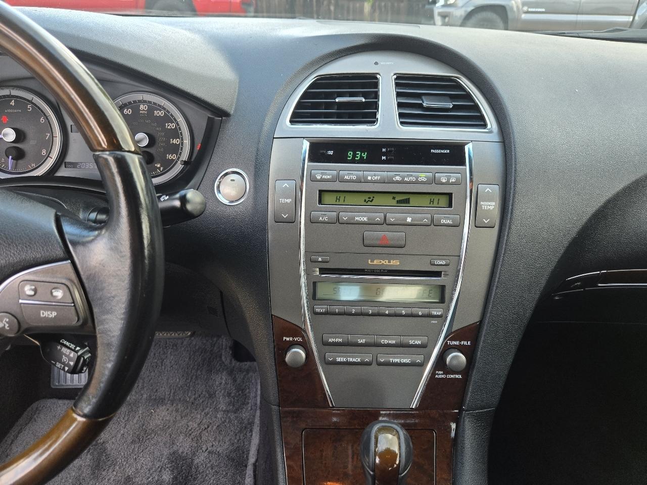 Lexus ES 350 4dr Sdn 2011