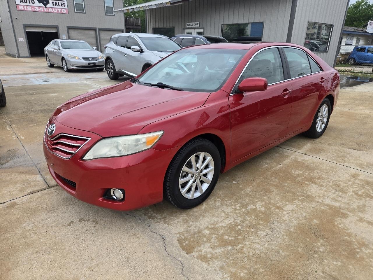 Toyota Camry 4dr Sdn XLE V6 Auto 2011