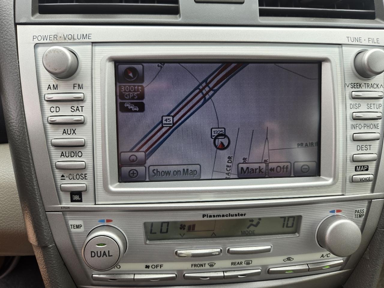 Toyota Camry 4dr Sdn XLE V6 Auto 2011