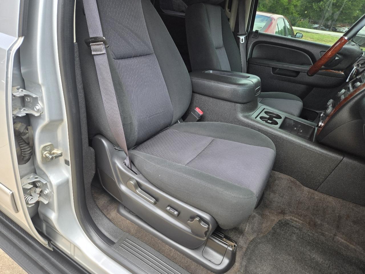 Chevrolet Tahoe 2WD 4dr LS 2014