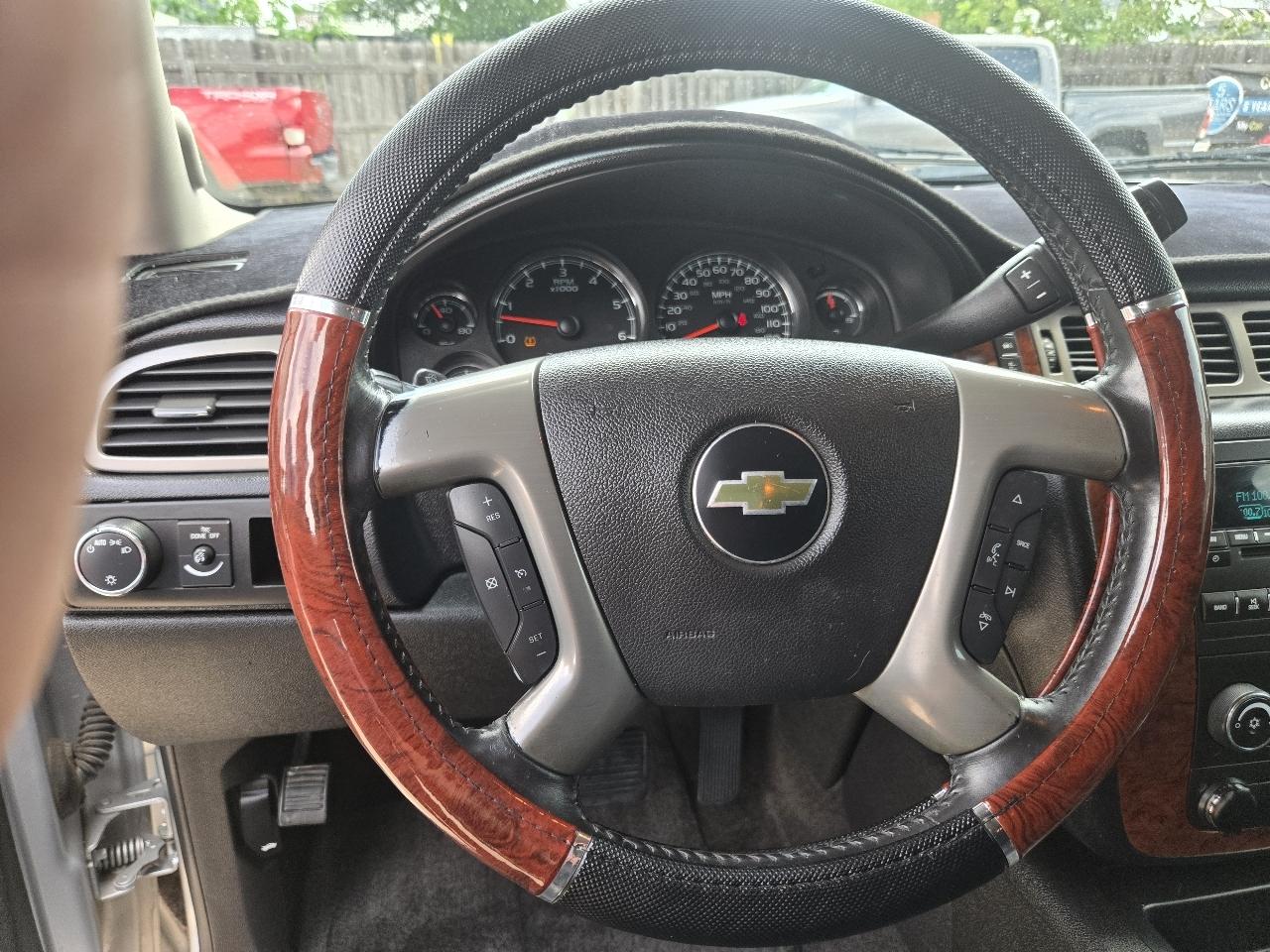 Chevrolet Tahoe 2WD 4dr LS 2014