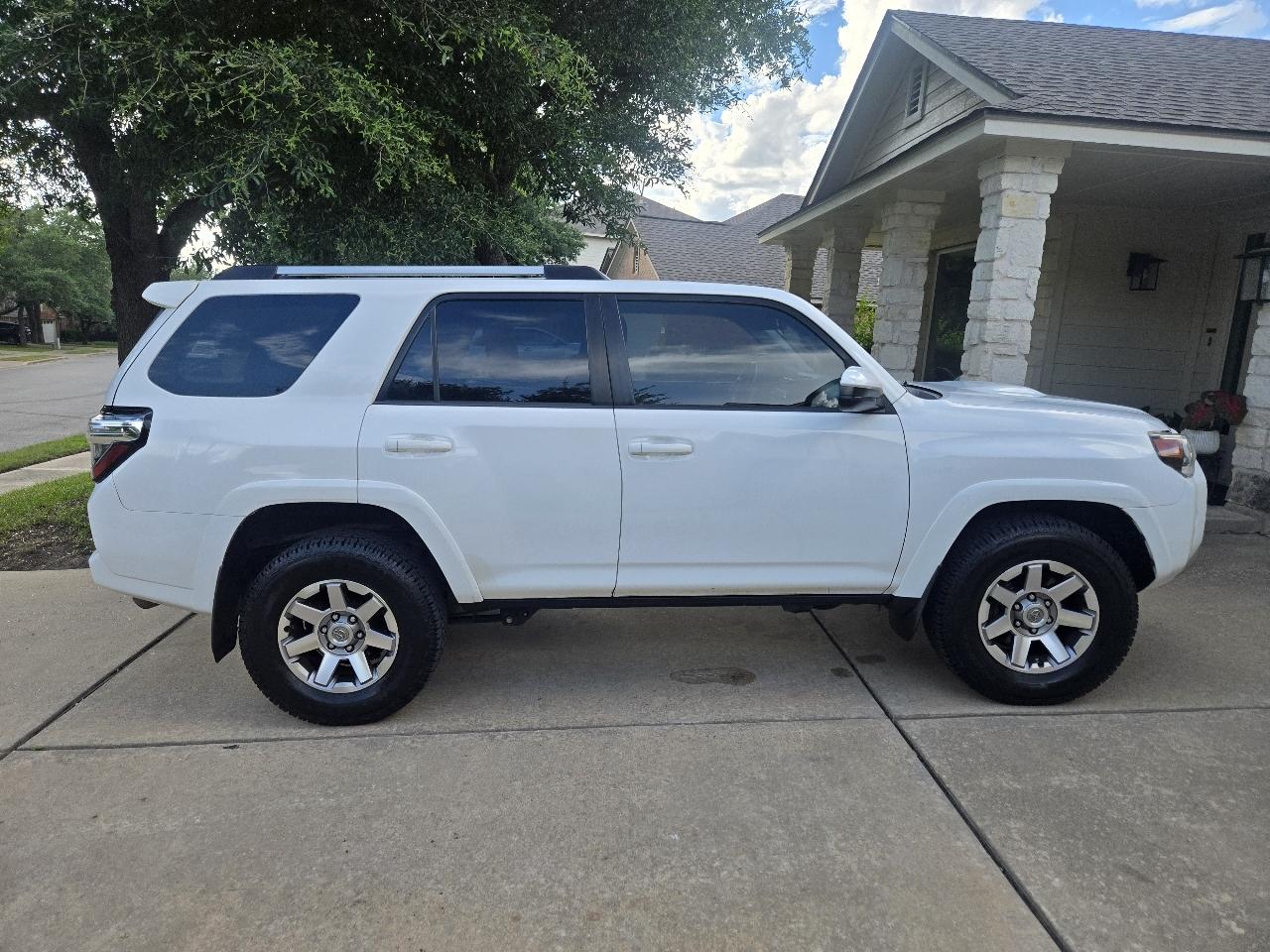 Toyota 4Runner 4WD 4dr V6 Trail (Natl) 2016