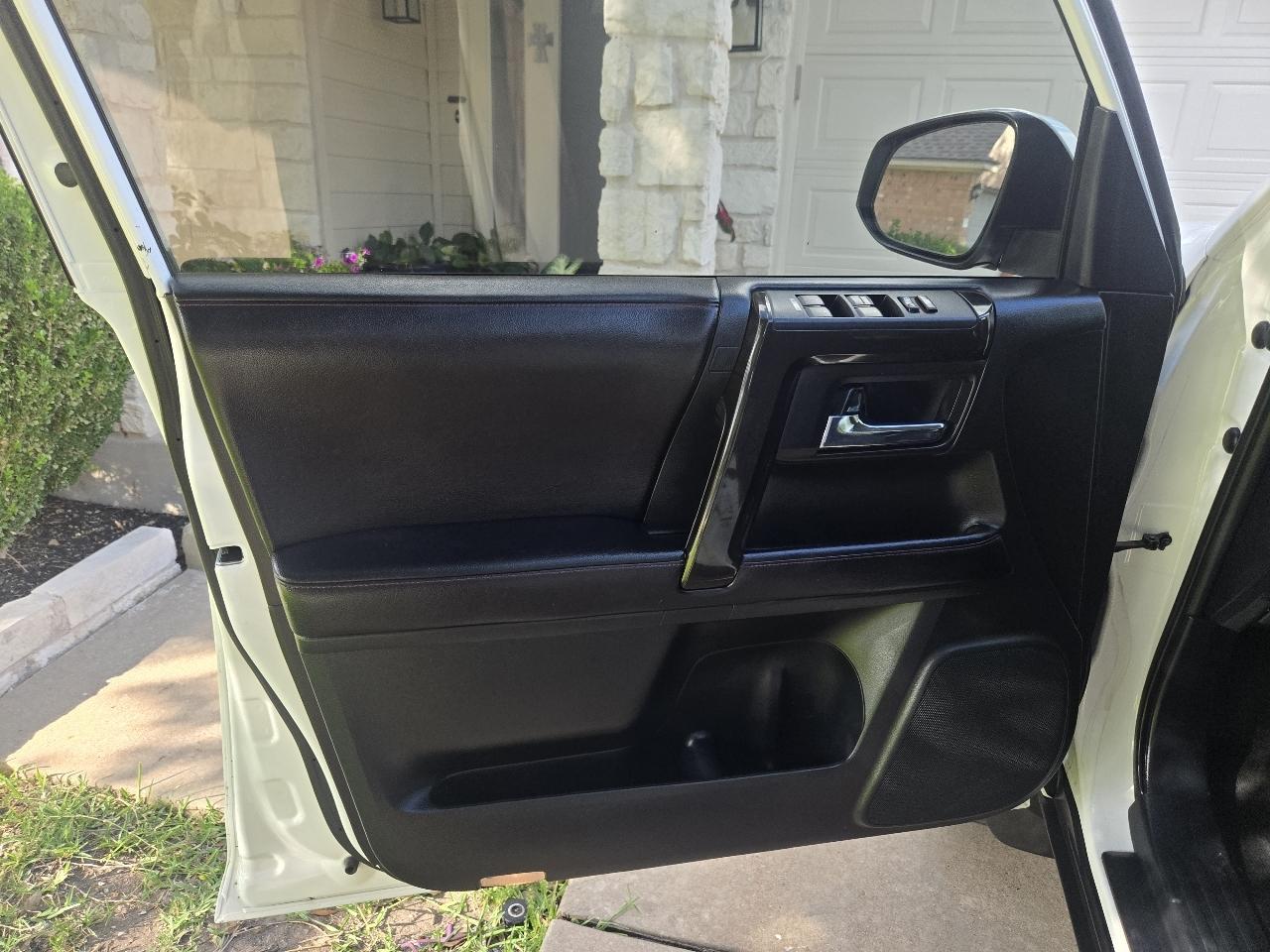Toyota 4Runner 4WD 4dr V6 Trail (Natl) 2016