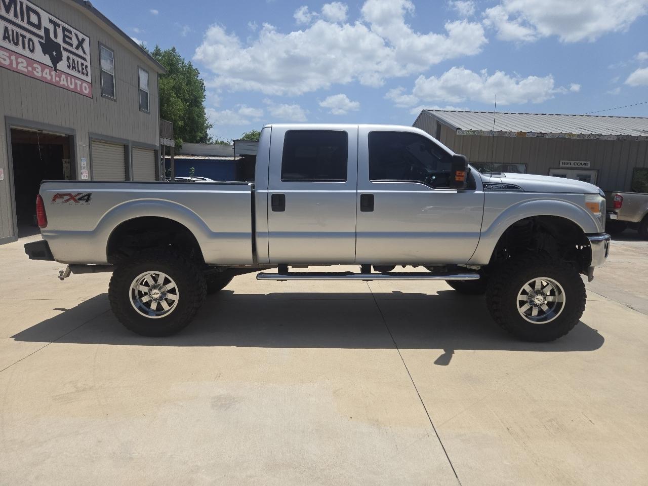 Ford Super Duty F-250 SRW  2012