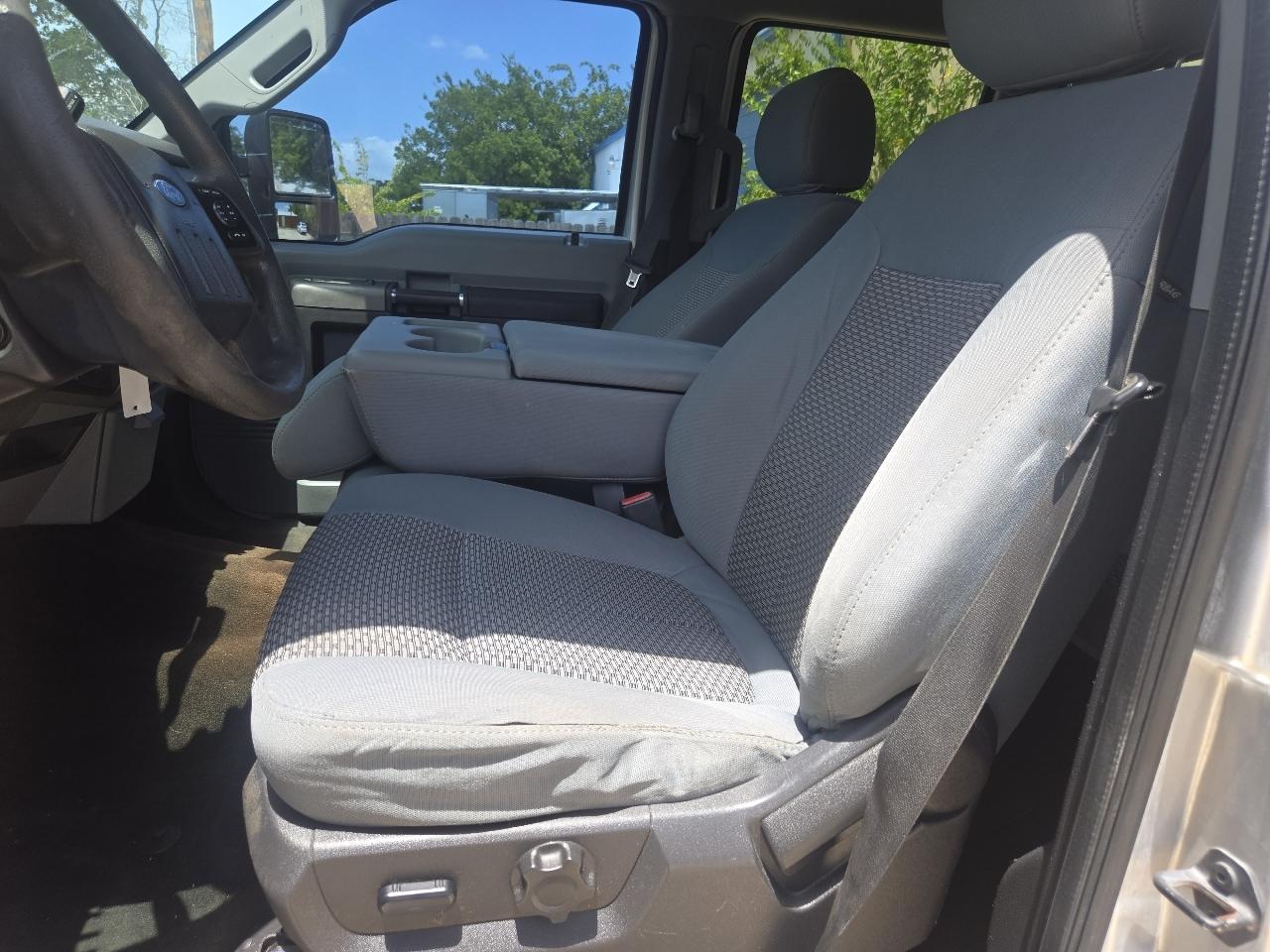 Ford Super Duty F-250 SRW  2012