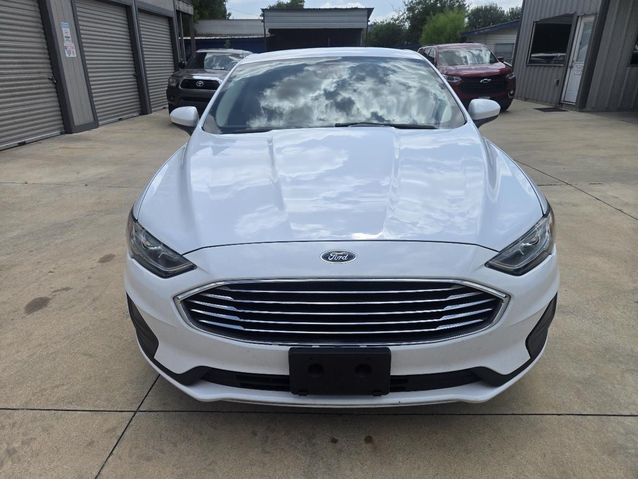 Ford Fusion S FWD 2019