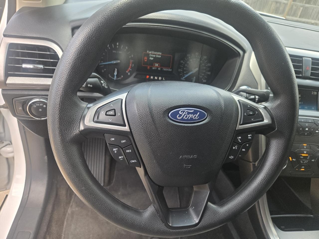 Ford Fusion S FWD 2019