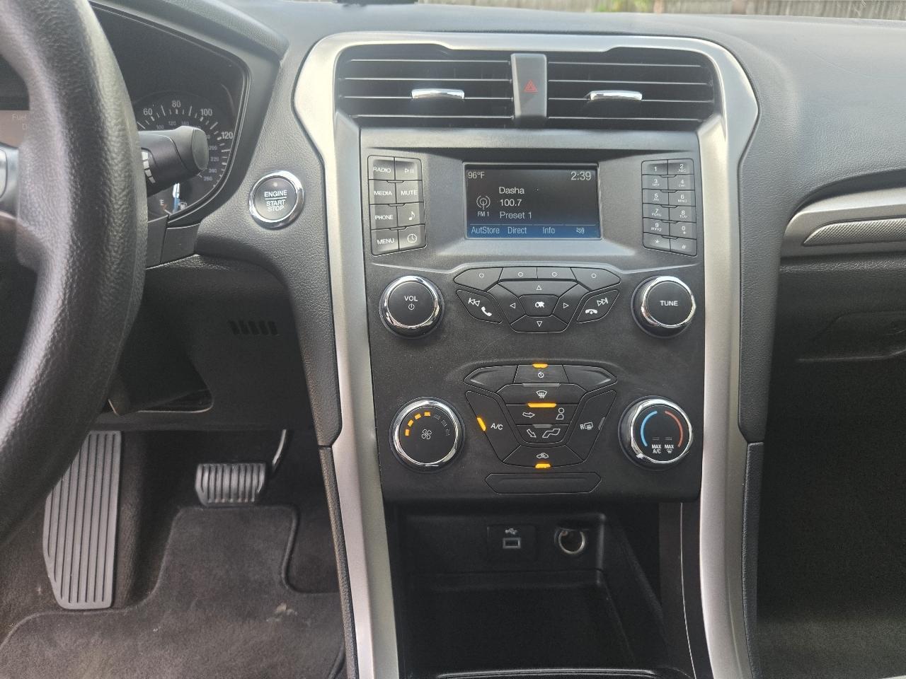 Ford Fusion S FWD 2019
