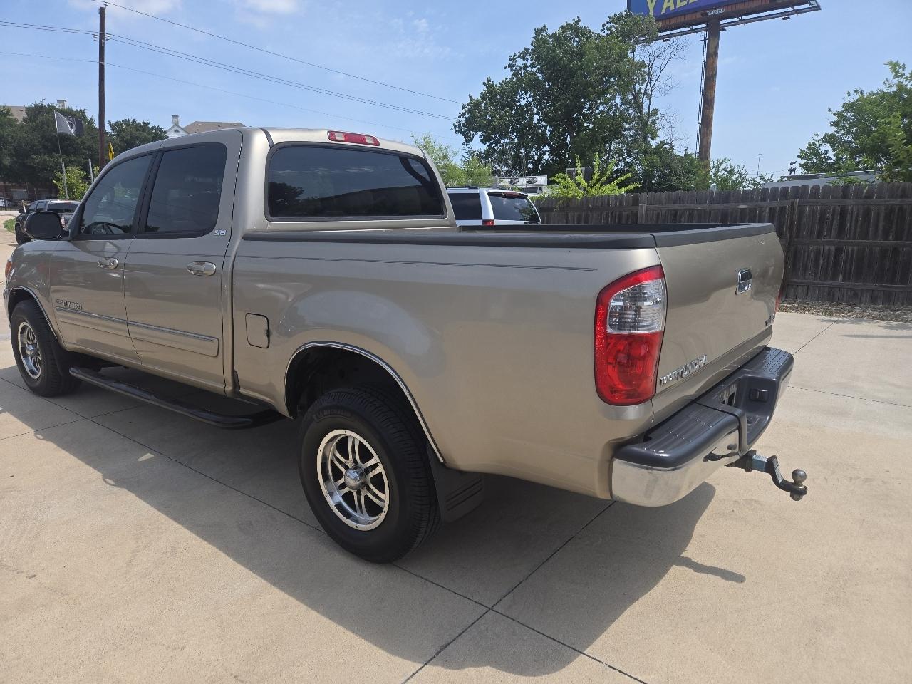Toyota Tundra DoubleCab V8 SR5 (Natl) 2005