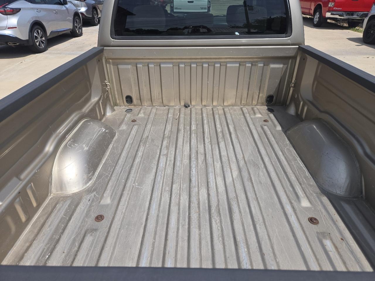 Toyota Tundra DoubleCab V8 SR5 (Natl) 2005