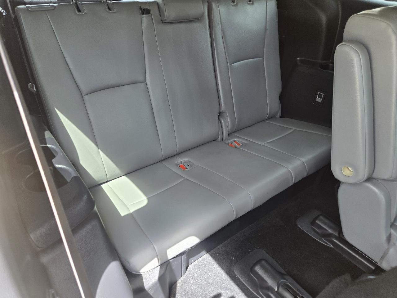 Toyota Highlander Hybrid XLE AWD (Natl) 2020