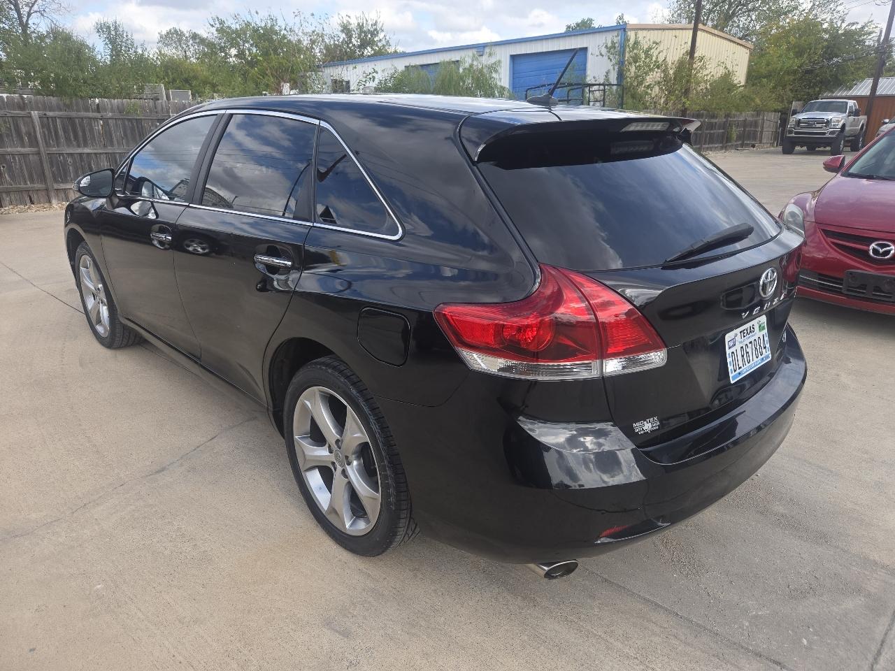 Toyota Venza 4dr Wgn V6 FWD LE (Natl) 2014