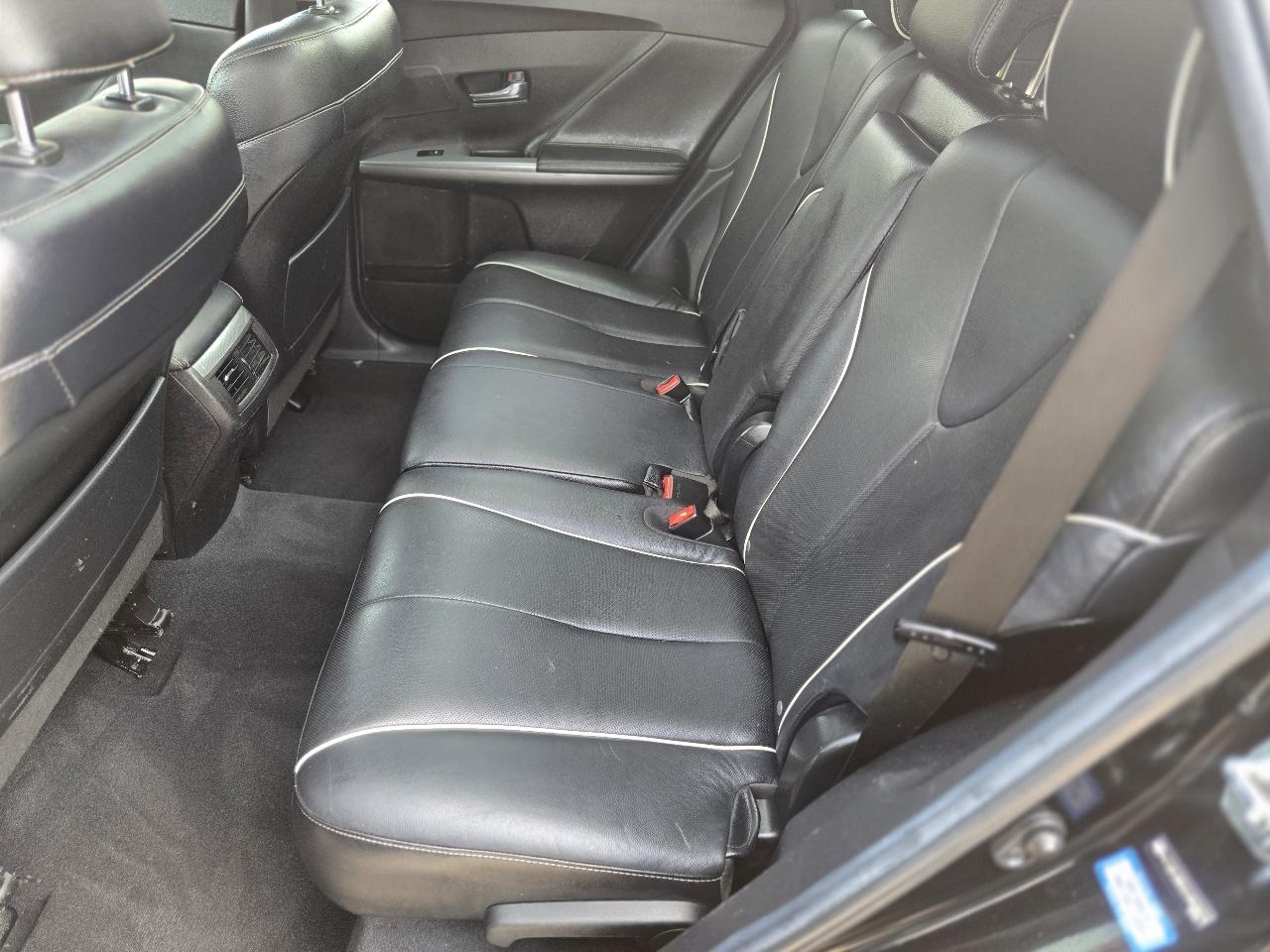 Toyota Venza 4dr Wgn V6 FWD LE (Natl) 2014