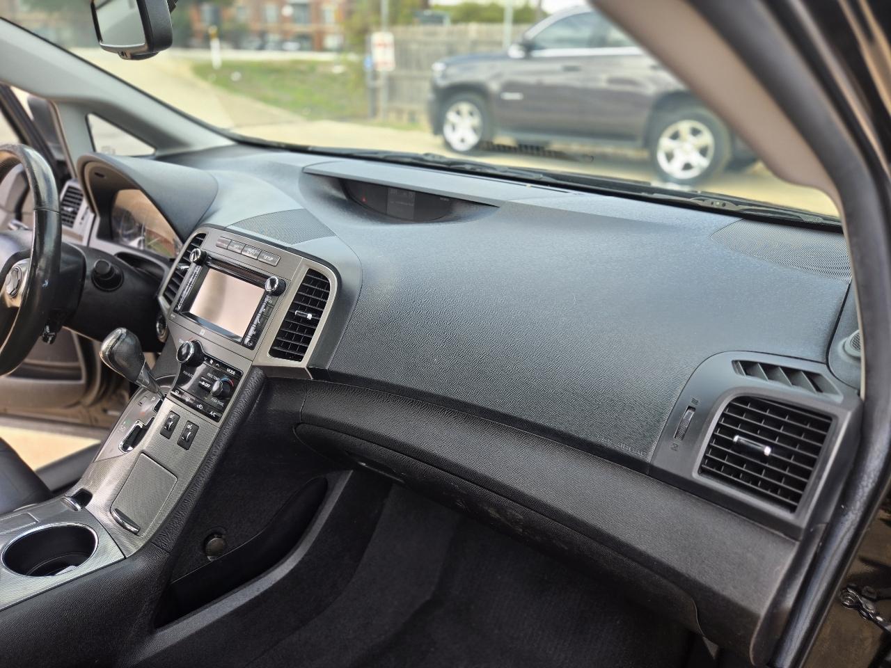 Toyota Venza 4dr Wgn V6 FWD LE (Natl) 2014
