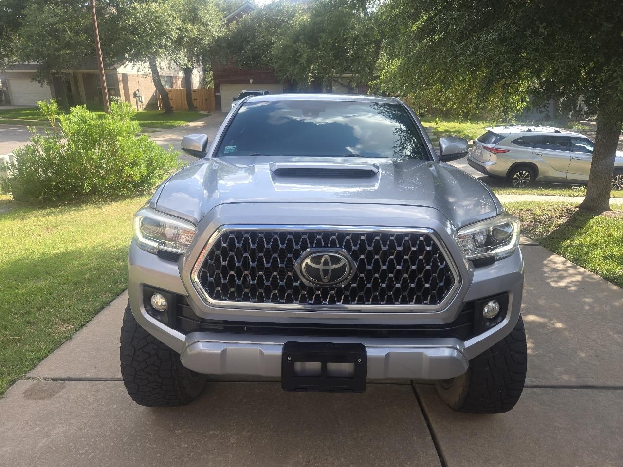 Toyota Tacoma TRD Off Road Double Cab 5' Bed V6 4x2 AT (Natl) 2018