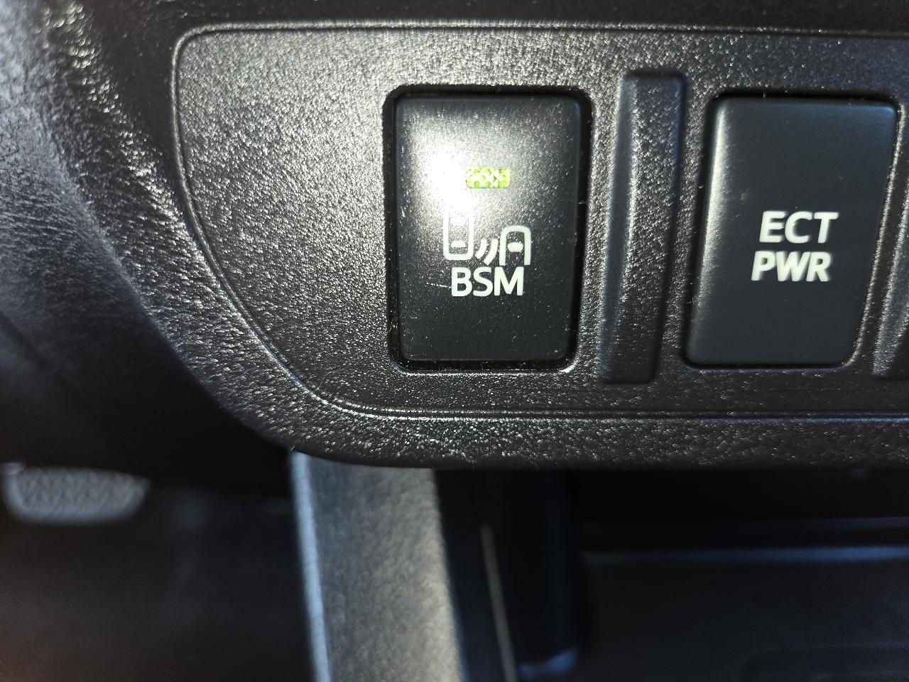 Toyota Tacoma TRD Off Road Double Cab 5' Bed V6 4x2 AT (Natl) 2018