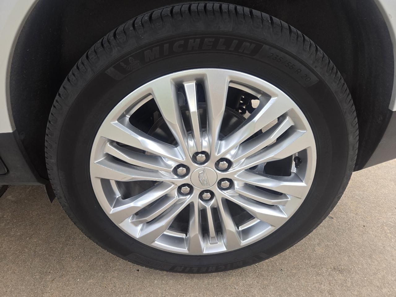 Cadillac XT5 FWD 4dr Premium Luxury 2017