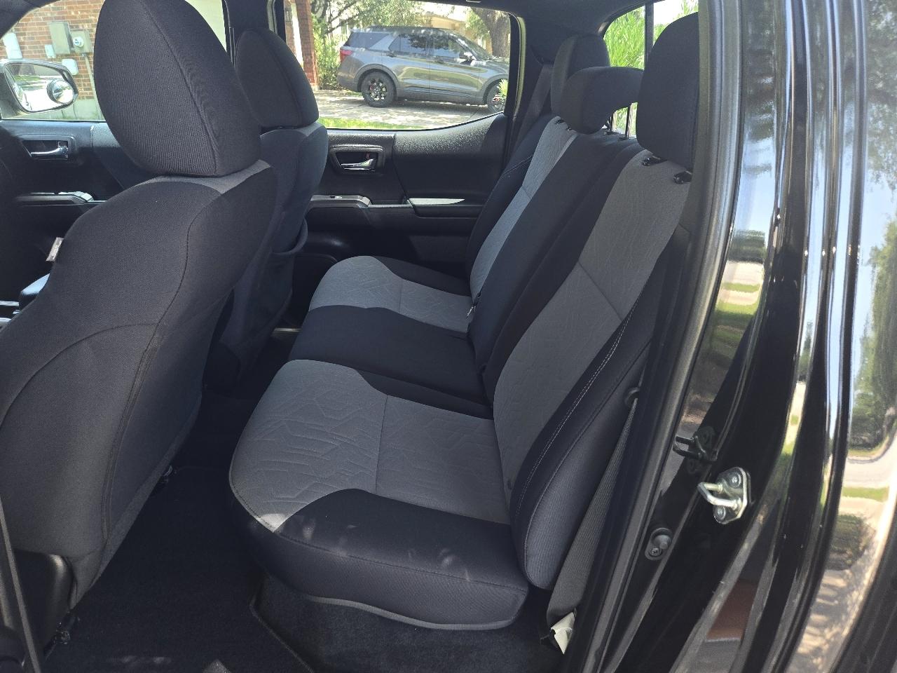 Toyota Tacoma 2WD TRD Off Road Double Cab 5' Bed V6 AT (Natl) 2020