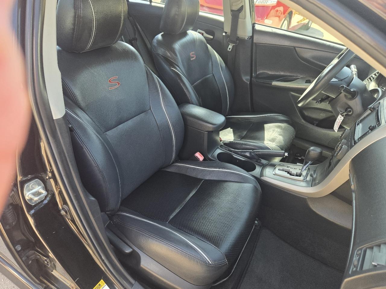 Toyota Corolla 4dr Sdn S Auto (Natl) 2013