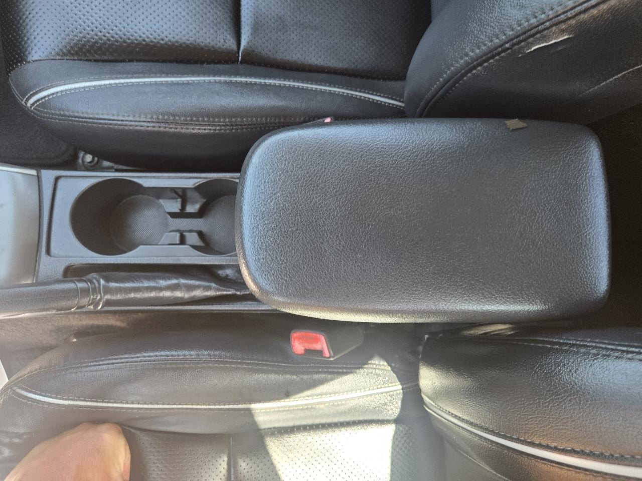 Toyota Corolla 4dr Sdn S Auto (Natl) 2013