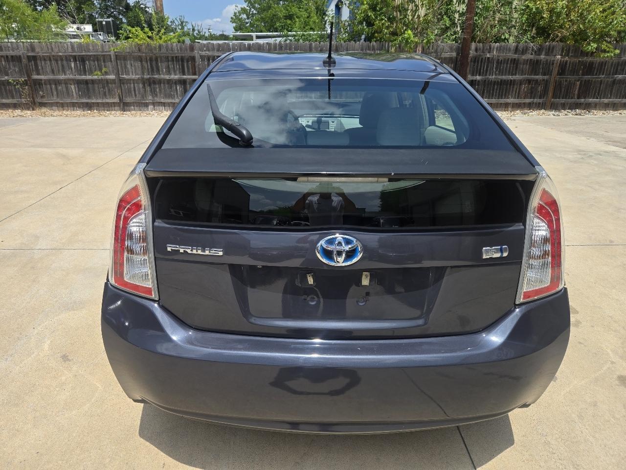 Toyota Prius 5dr HB II (Natl) 2012