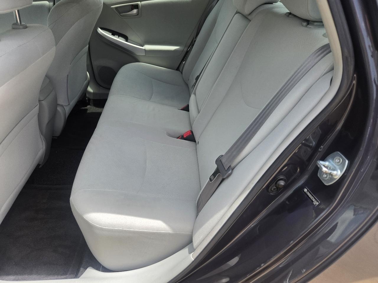 Toyota Prius 5dr HB II (Natl) 2012