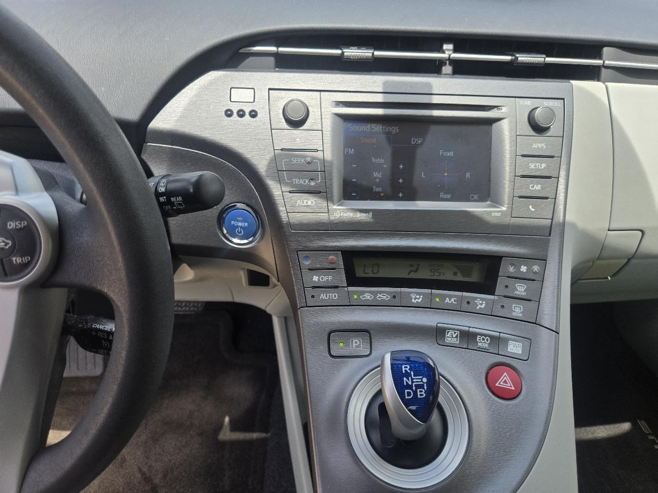 Toyota Prius 5dr HB II (Natl) 2012