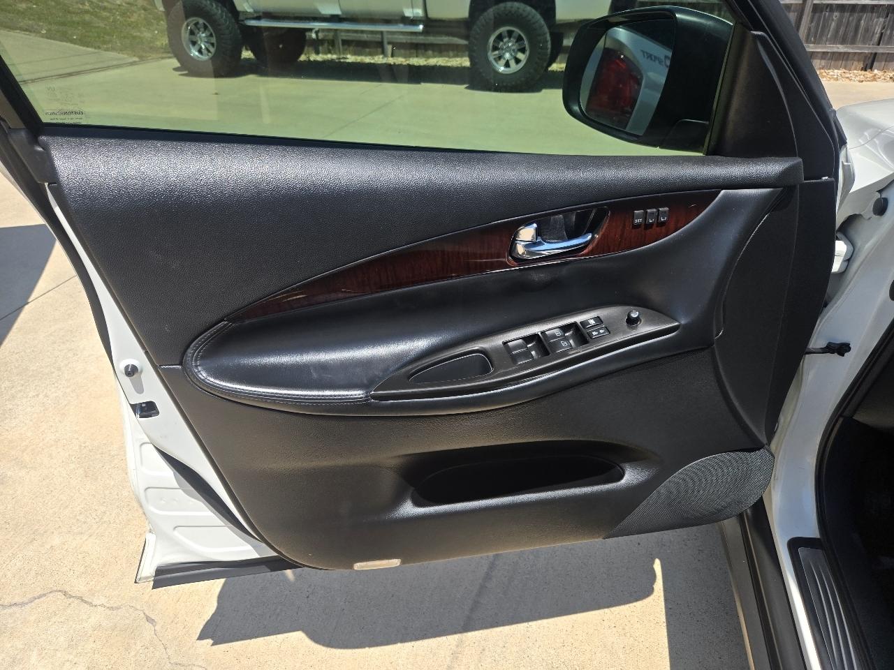 Infiniti QX50 RWD 2017