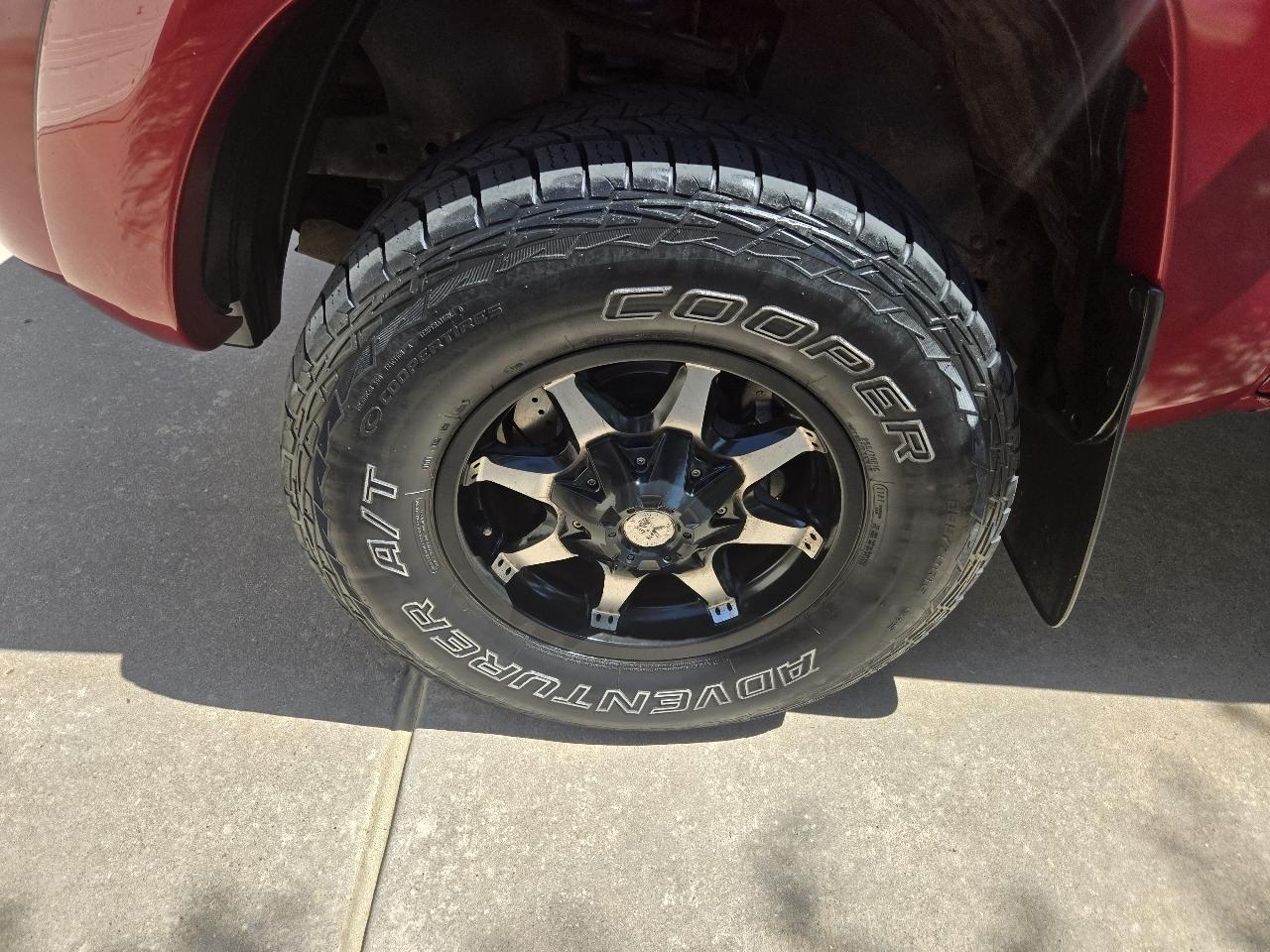Toyota Tacoma Double 128" Manual 4WD (Natl) 2005