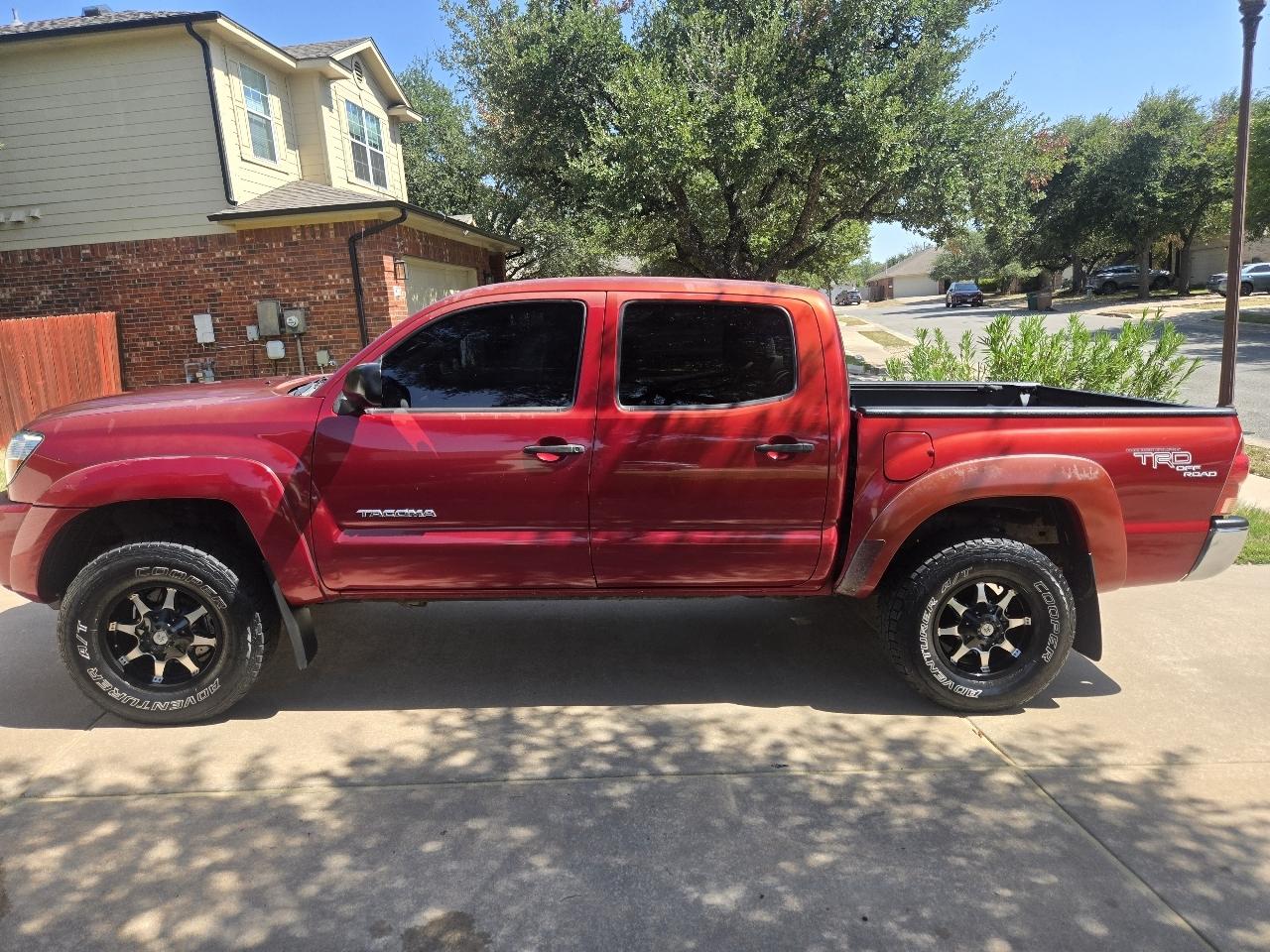 Toyota Tacoma Double 128" Manual 4WD (Natl) 2005