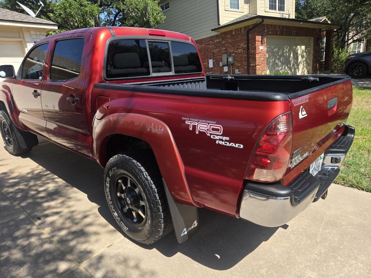 Toyota Tacoma Double 128" Manual 4WD (Natl) 2005