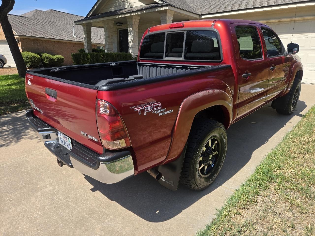 Toyota Tacoma Double 128" Manual 4WD (Natl) 2005