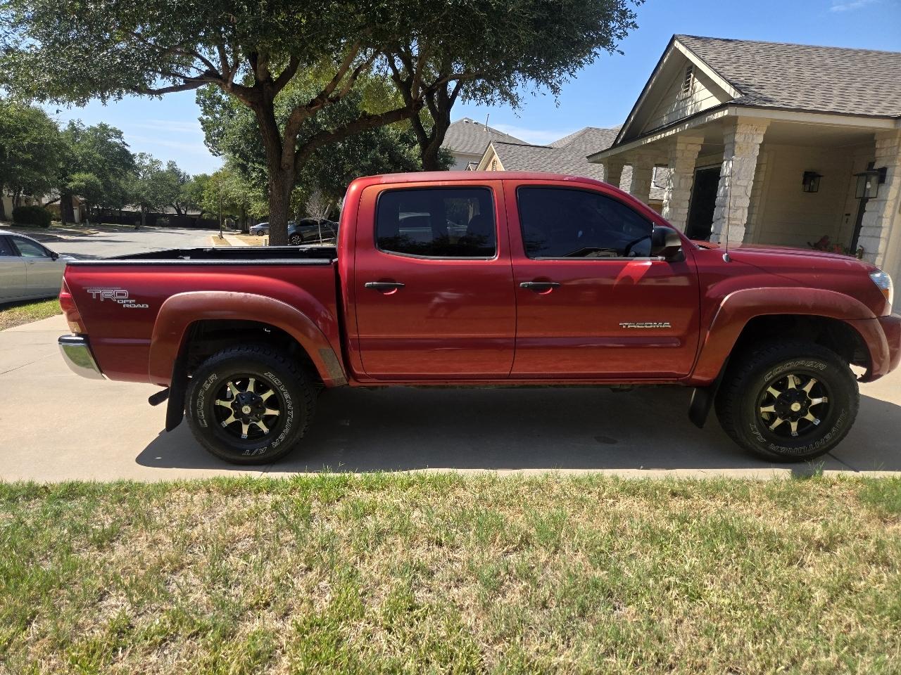 Toyota Tacoma Double 128" Manual 4WD (Natl) 2005