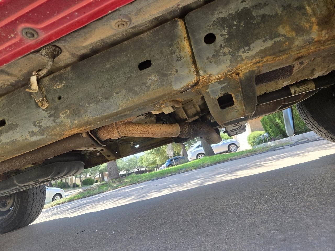 Toyota Tacoma Double 128" Manual 4WD (Natl) 2005