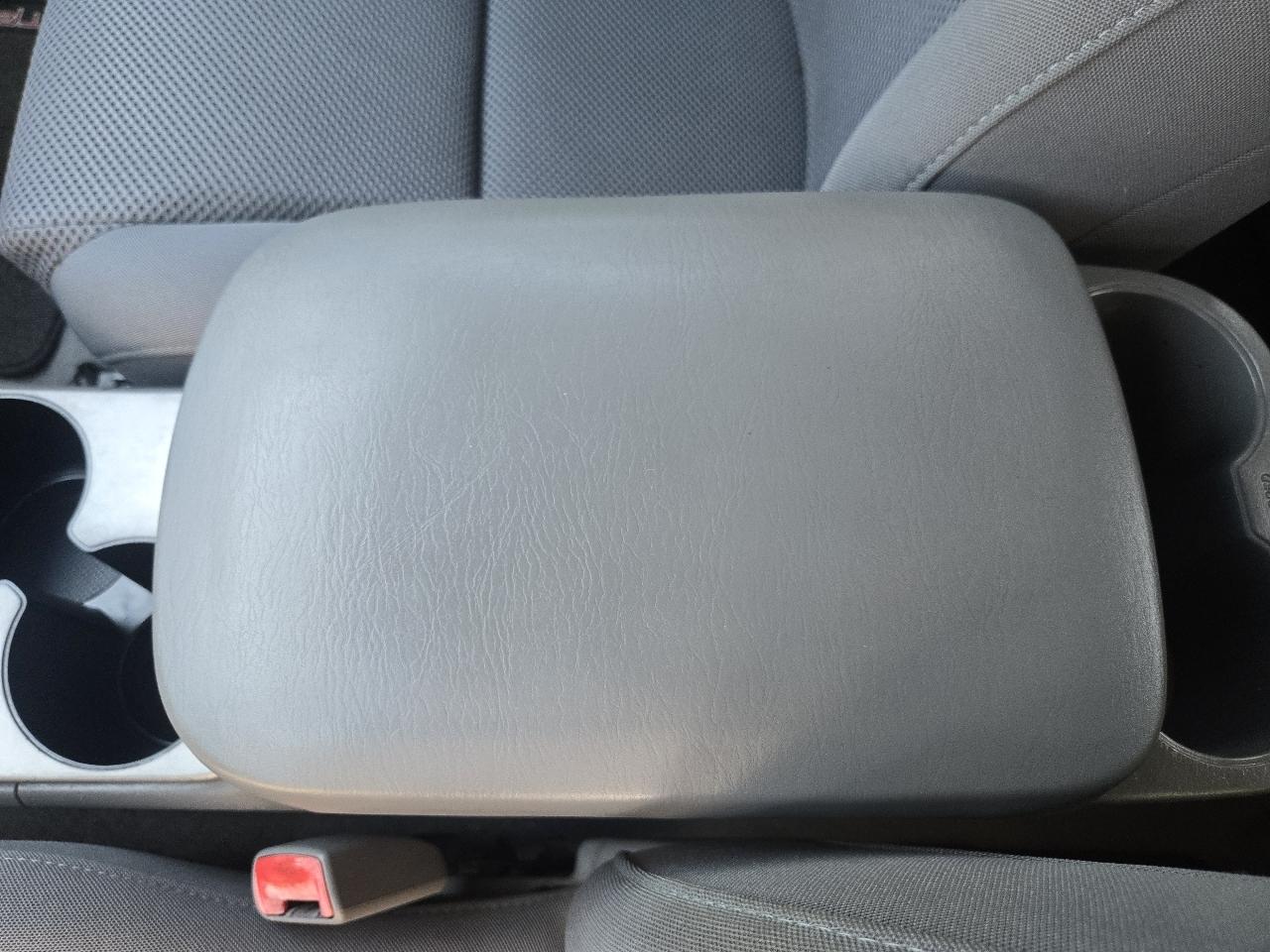Toyota Tacoma Double 128" Manual 4WD (Natl) 2005