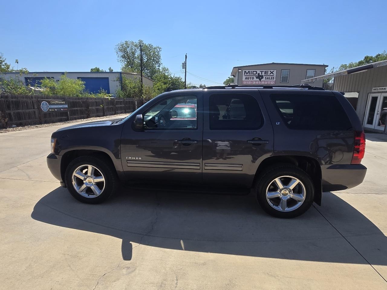 Chevrolet Tahoe 2WD 4dr 1500 LT 2011