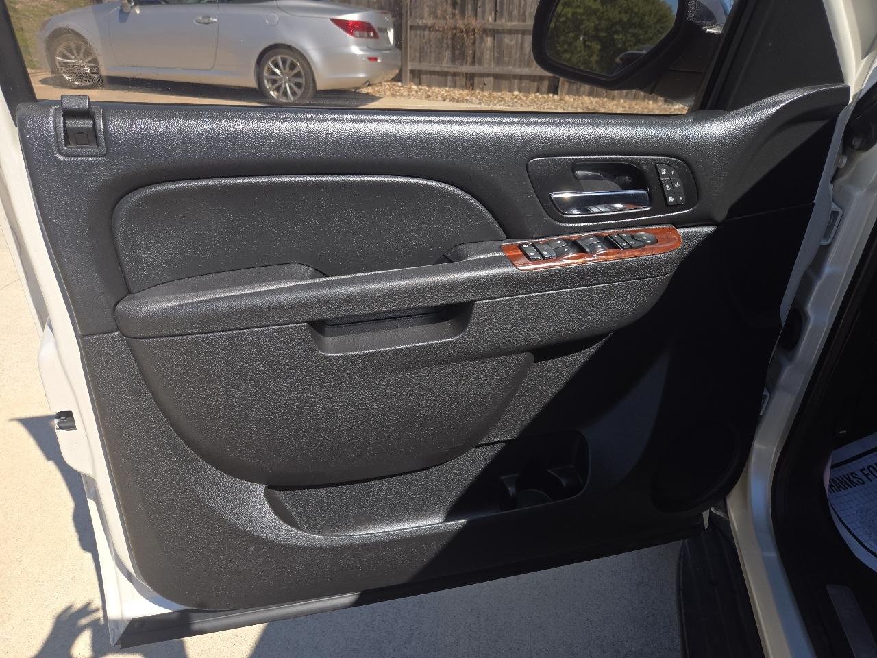 Chevrolet Tahoe 2WD 4dr 1500 LTZ 2013