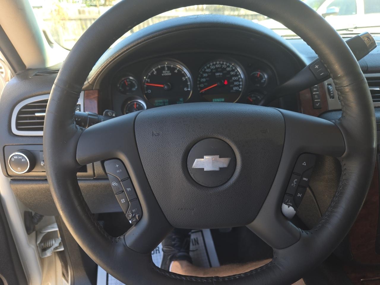 Chevrolet Tahoe 2WD 4dr 1500 LTZ 2013