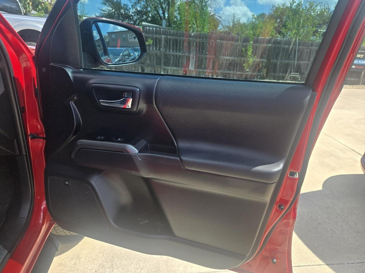 Toyota Tacoma 2WD TRD Sport Double Cab 5' Bed V6 AT (Natl) 2020