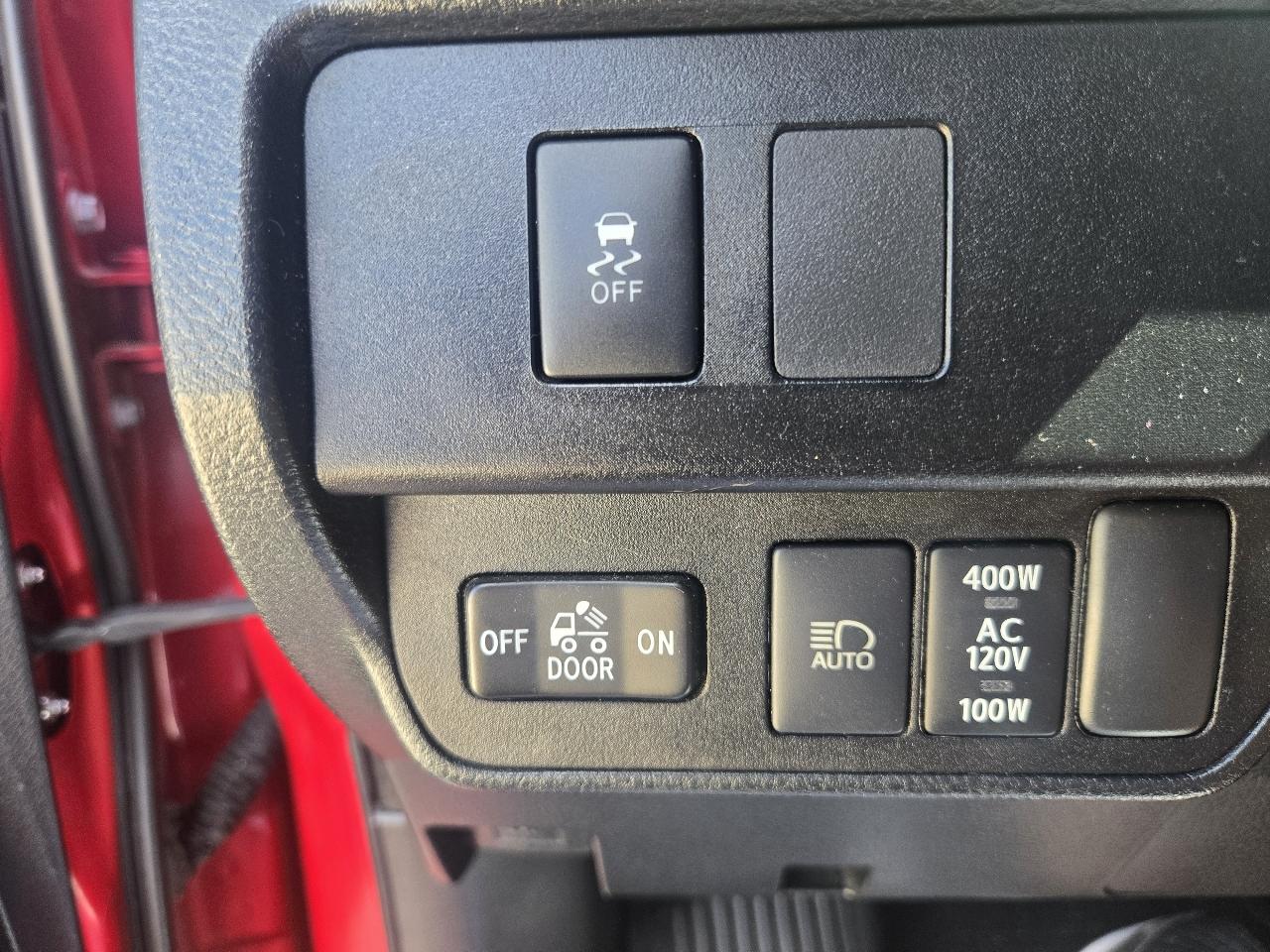 Toyota Tacoma 2WD TRD Sport Double Cab 5' Bed V6 AT (Natl) 2020