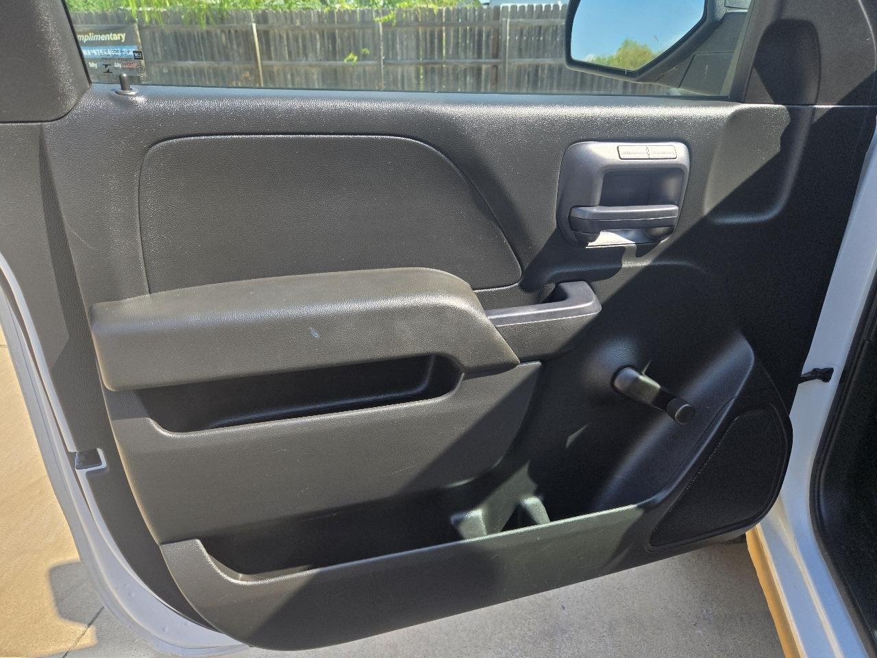 Chevrolet Silverado 1500 4WD Reg Cab 119.0" Work Truck 2015
