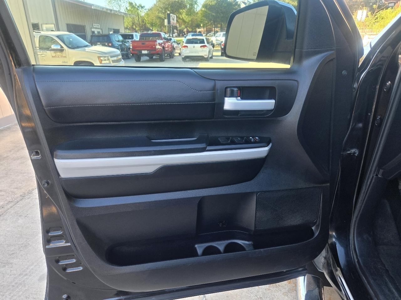 Toyota Tundra 4WD Limited CrewMax 5.5' Bed (Natl) 2019