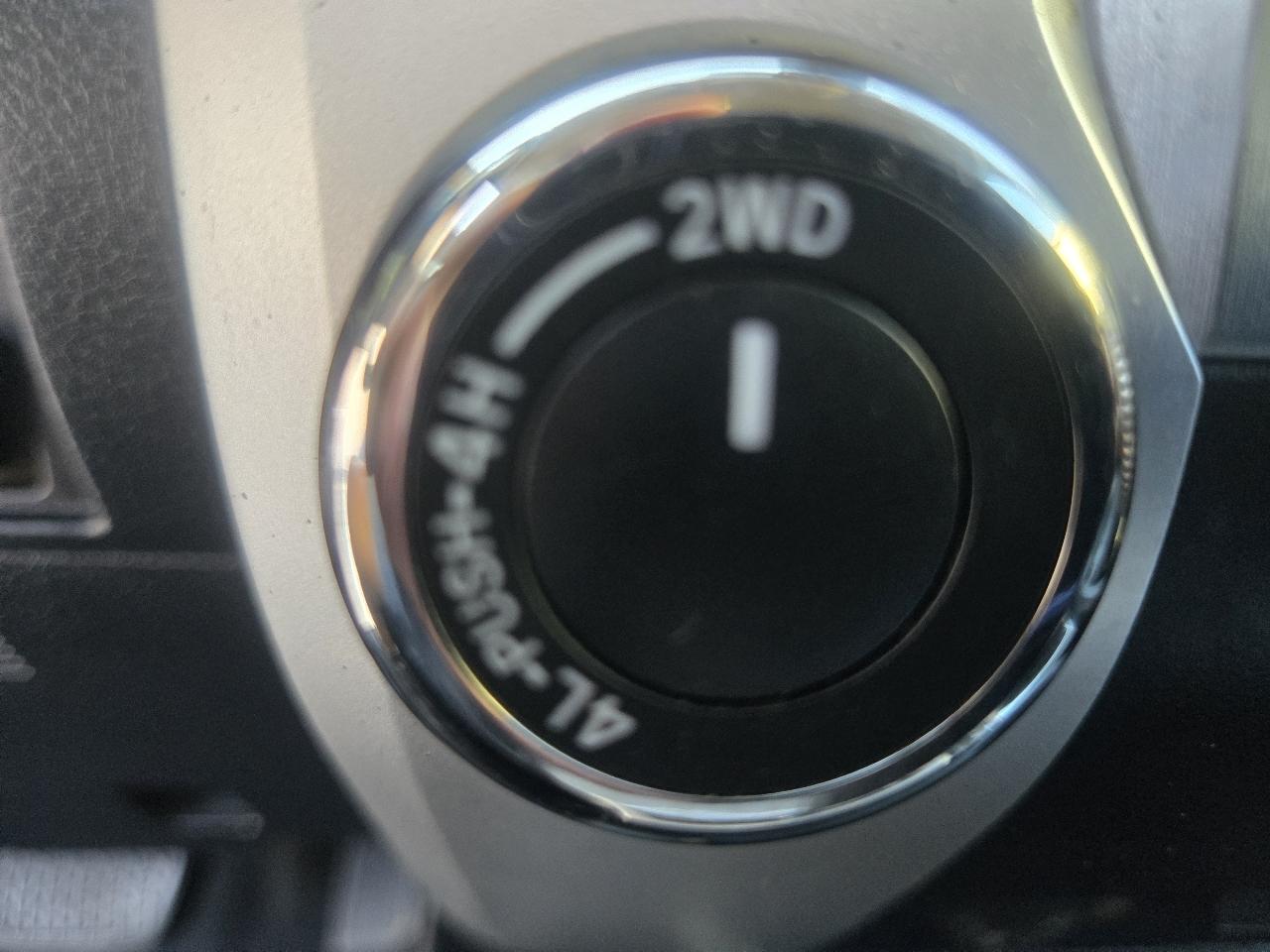Toyota Tundra 4WD Limited CrewMax 5.5' Bed (Natl) 2019
