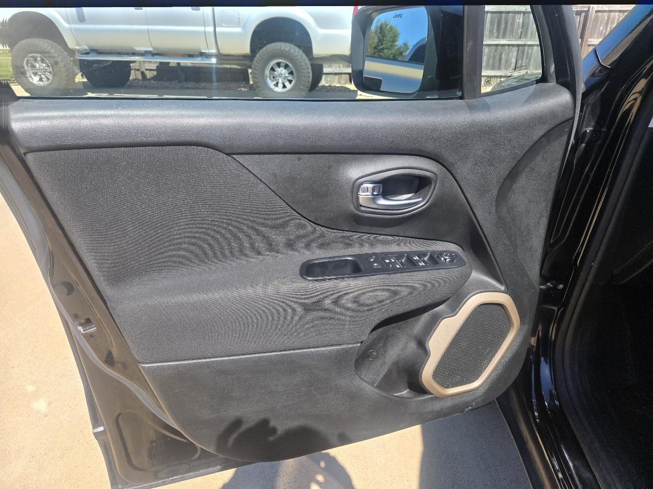 Jeep Renegade 4WD 4dr Latitude 2016